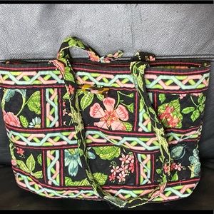 Vera Bradley Handbag in a tropical flower print